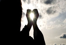 姆巴佩数据:6射4正,4次关键传球,21次丢失球权,评分7.8.